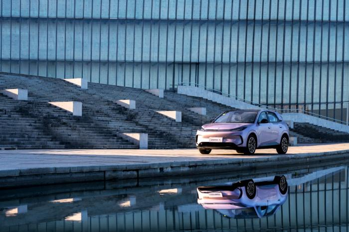 6.88万起！极狐T1热泵空调挑战同级低温续航焦虑